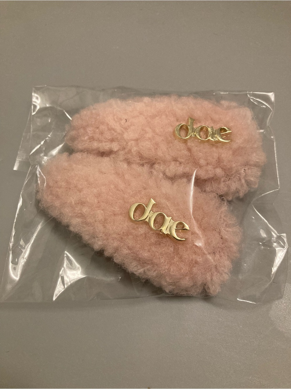 Dae Pink Fuzzy Hair Clips